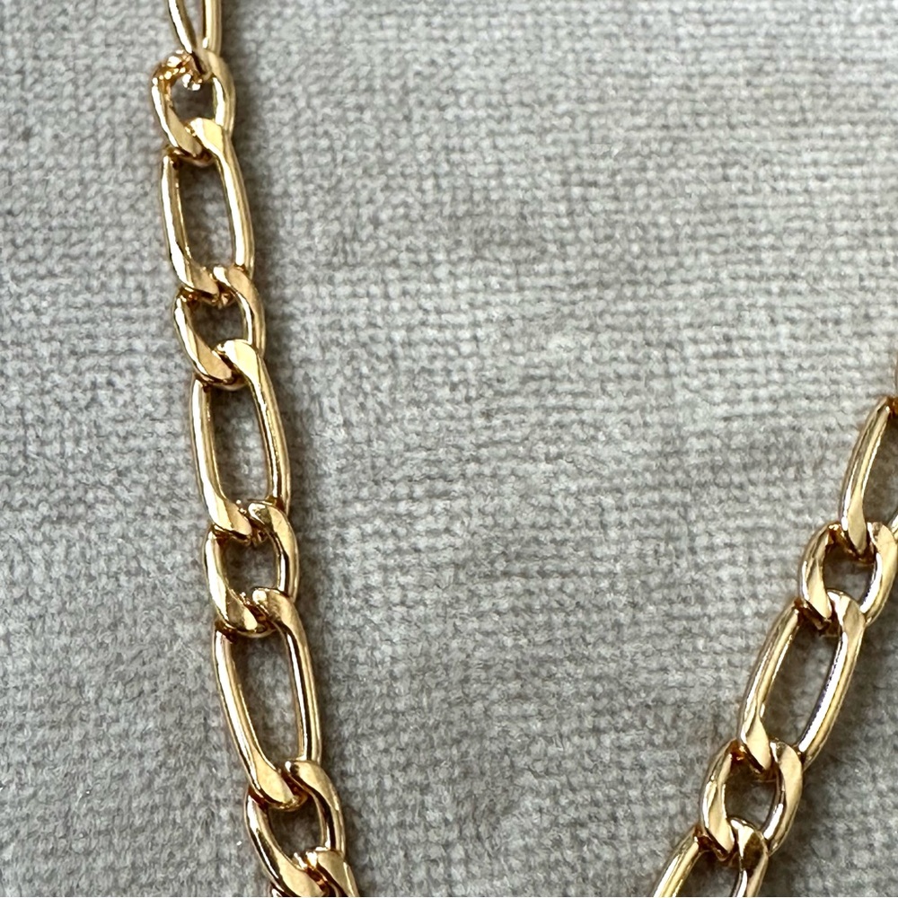 Fashion Jewelry Necklace Gold Toggle Medallion Pendant Center Crystal NWOT - Picture 3 of 6